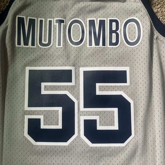 Georgetown University Dikembe Mutombo 90-91 Jersey - Picture 4 of 7